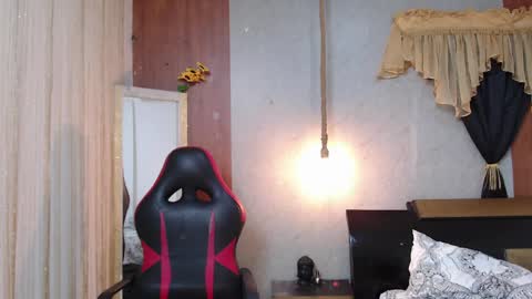 Snapshot of nazper_ chatting on April 22, 2026, 7:55 am Nazper online show from April 22, 2026, 7:55 am