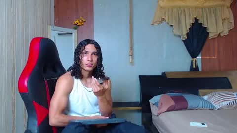 Snapshot of nazper_ chatting on May 14, 2026, 3:52 pm Nazper online show from May 14, 2026, 3:52 pm