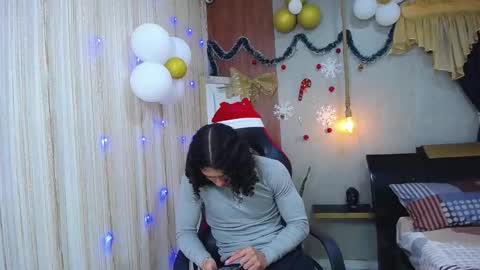 NAZPER online show from November 30, 2025, 4:33 pm