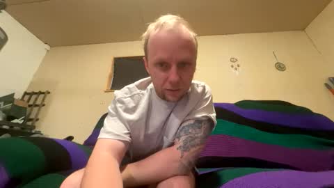 Snapshot of nboss55 chatting on April 9, 2026, 12:32 pm nboss55 online show from April 9, 2026, 12:32 pm