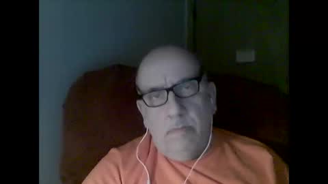 Snapshot of needlesslove chatting on November 23, 2025, 11:15 pm Tom online show from November 23, 2025, 11:15 pm