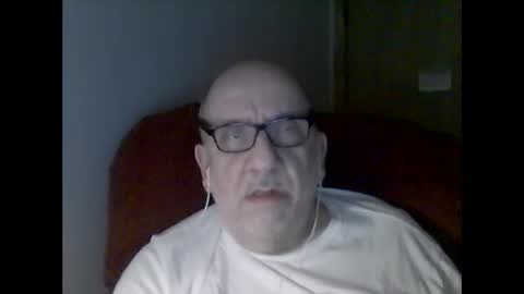 Snapshot of needlesslove chatting on January 10, 2026, 2:02 am Tom online show from January 10, 2026, 2:02 am