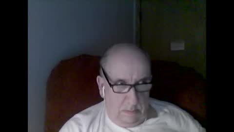 Snapshot of needlesslove chatting on February 8, 2026, 1:42 am Tom online show from February 8, 2026, 1:42 am