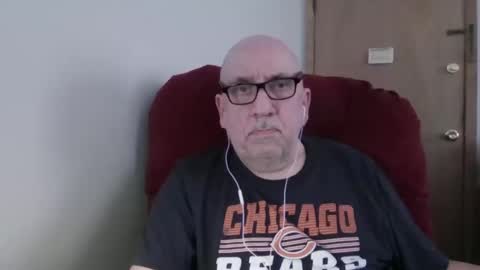 Snapshot of needlesslove chatting on March 8, 2026, 8:23 pm Tom online show from March 8, 2026, 8:23 pm