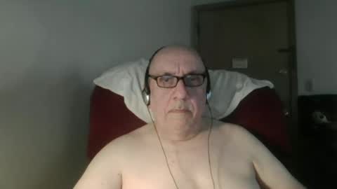 Snapshot of needlesslove chatting on July 2, 2026, 12:43 am Tom online show from July 2, 2026, 12:43 am