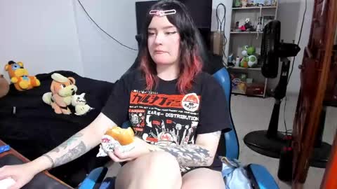 Geek Nicole    im Neeko UwU online show from May 26, 2026, 12:06 am
