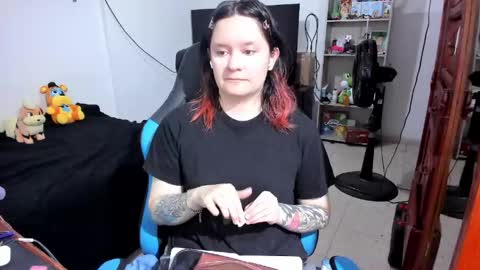 Geek Nicole    im Neeko UwU online show from June 4, 2026, 12:33 pm