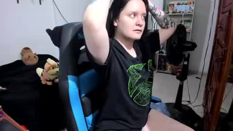 Geek Nicole    im Neeko UwU online show from June 11, 2026, 12:03 pm