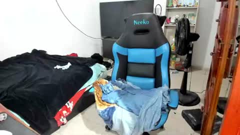 Geek Nicole    im Neeko UwU online show from June 21, 2026, 11:57 am