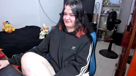 Geek Nicole    im Neeko UwU online show from July 25, 2026, 3:09 pm