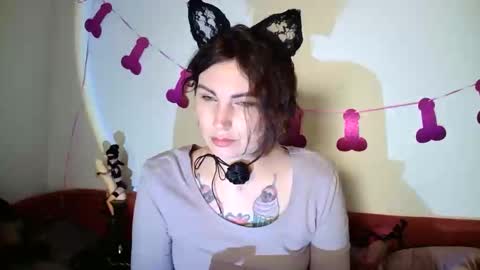 nefertiti_queen online show from February 25, 2026, 9:24 pm