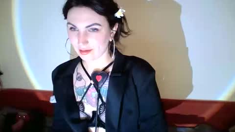 nefertiti_queen online show from March 7, 2026, 11:24 pm