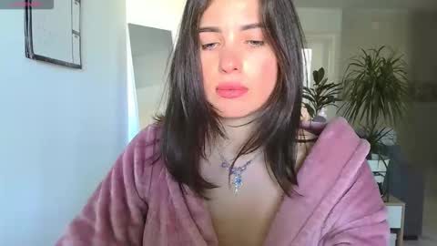 Neferutt online show from February 24, 2026, 11:19 am