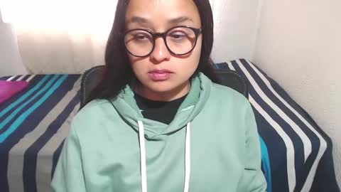 Snapshot of negrita_25 chatting on September 17, 2025, 3:46 pm Zoe online show from September 17, 2025, 3:46 pm