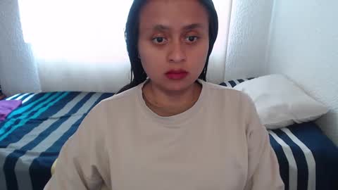 Snapshot of negrita_25 chatting on October 12, 2025, 2:05 pm Zoe online show from October 12, 2025, 2:05 pm