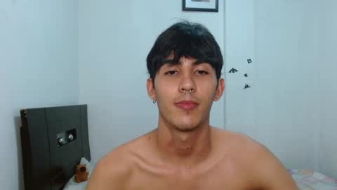 Snapshot of neithanzyn chatting on December 27, 2024, 12:07 am Neithanzyn online show from December 27, 2024, 12:07 am