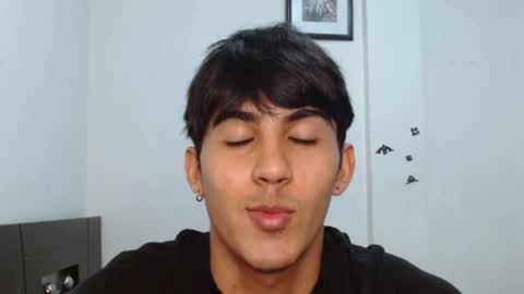 Snapshot of neithanzyn chatting on December 30, 2024, 7:21 pm Neithanzyn online show from December 30, 2024, 7:21 pm