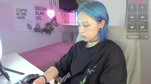 Snapshot of neko_sora chatting on June 13, 2026, 8:51 pm Kate online show from June 13, 2026, 8:51 pm