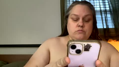 Snapshot of nellatlas chatting on February 17, 2025, 11:31 pm Nellie Atlas online show from February 17, 2025, 11:31 pm