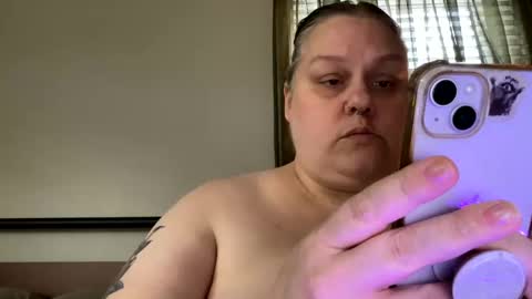 Snapshot of nellatlas chatting on September 12, 2025, 11:37 pm Nellie Atlas online show from September 12, 2025, 11:37 pm