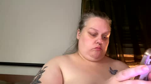 Snapshot of nellatlas chatting on September 29, 2025, 12:27 am Nellie Atlas online show from September 29, 2025, 12:27 am