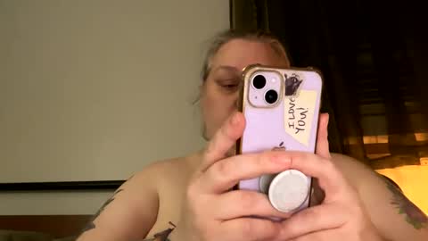 Snapshot of nellatlas chatting on November 11, 2025, 1:38 am Nellie Atlas online show from November 11, 2025, 1:38 am