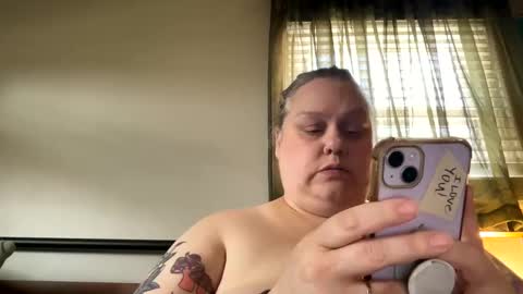 Snapshot of nellatlas chatting on May 17, 2026, 7:43 pm Nellie Atlas online show from May 17, 2026, 7:43 pm
