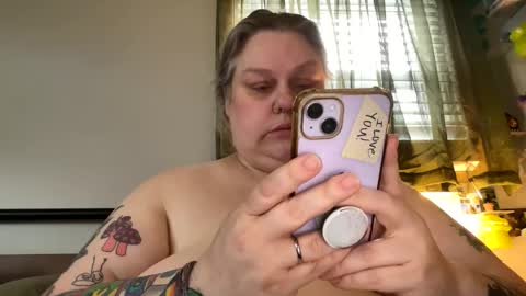 Snapshot of nellatlas chatting on May 30, 2026, 12:02 pm Nellie Atlas online show from May 30, 2026, 12:02 pm