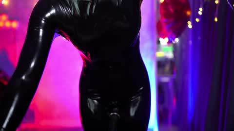    online show from March 26, 2026, 4:23 pm