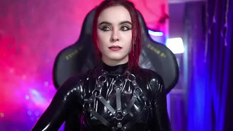Snapshot of nelle_ chatting on July 5, 2026, 5:53 pm online show from July 5, 2026, 5:53 pm