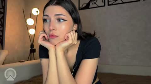 neo_moon1 online show from July 13, 2026, 5:38 pm