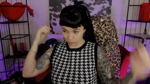 Neo Geisha online show from June 4, 2026, 7:14 am