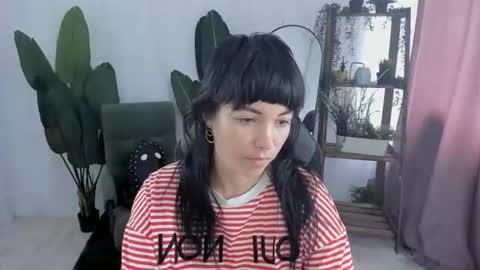Neo Geisha online show from July 14, 2026, 6:29 am