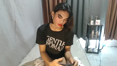 neomi online show from July 28, 2026, 1:23 am