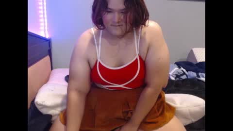 Snapshot of neonneon2601 chatting on December 6, 2024, 12:23 am Neon online show from December 6, 2024, 12:23 am