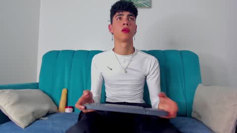  NeoRaptis  jhonatan  online show from January 9, 2025, 9:47 pm