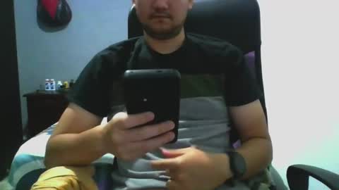 Snapshot of nerdxxx94 chatting on June 16, 2026, 4:04 am MrBull online show from June 16, 2026, 4:04 am