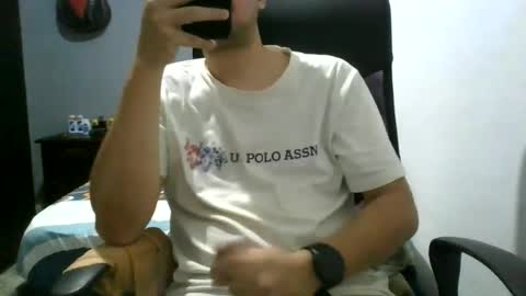 Snapshot of nerdxxx94 chatting on June 24, 2026, 4:22 am MrBull online show from June 24, 2026, 4:22 am