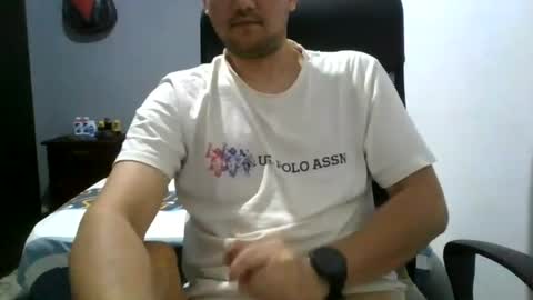 Snapshot of nerdxxx94 chatting on June 25, 2026, 4:34 am MrBull online show from June 25, 2026, 4:34 am