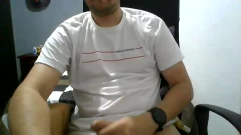 Snapshot of nerdxxx94 chatting on July 16, 2026, 4:40 am MrBull online show from July 16, 2026, 4:40 am