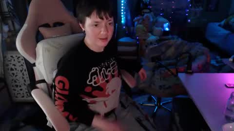 Snapshot of nerdy_squirty chatting on May 4, 2026, 7:26 am NerdySquirty online show from May 4, 2026, 7:26 am