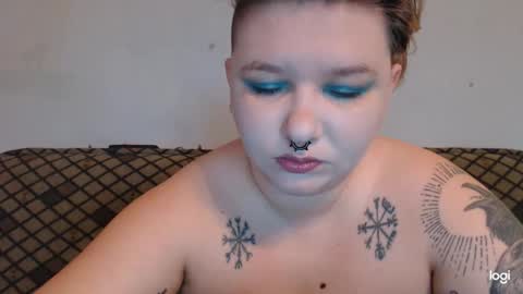 Snapshot of neriphine chatting on November 27, 2025, 10:50 am Neriphine online show from November 27, 2025, 10:50 am