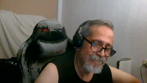 Snapshot of neron401 chatting on July 10, 2026, 3:44 am neron401 online show from July 10, 2026, 3:44 am