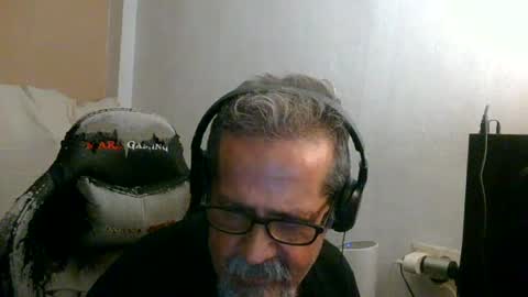 Snapshot of neron401 chatting on July 29, 2026, 1:15 am neron401 online show from July 29, 2026, 1:15 am