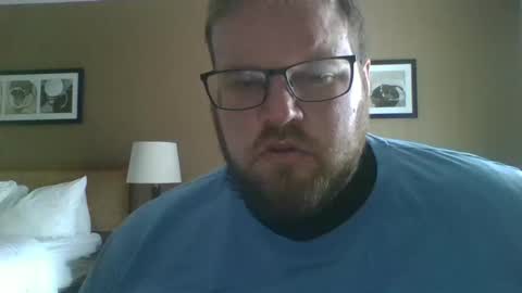 Snapshot of nessie_005 chatting on February 18, 2026, 10:39 pm Nessie 005 online show from February 18, 2026, 10:39 pm