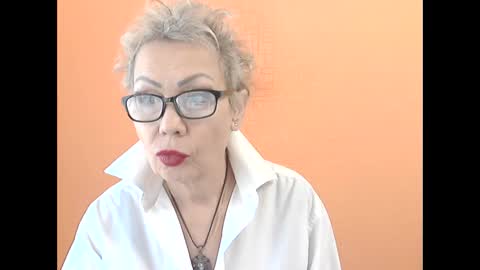 Snapshot of nessyjenixs chatting on November 18, 2025, 8:30 am NessyJenixs online show from November 18, 2025, 8:30 am