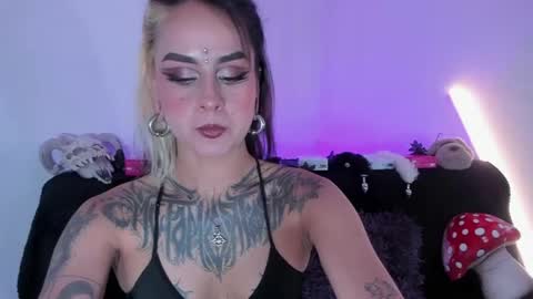 Marie    online show from April 30, 2026, 7:42 pm