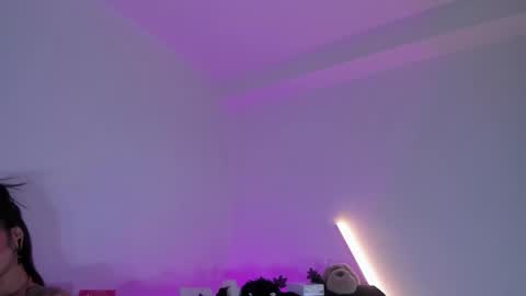 Marie    online show from May 9, 2026, 8:58 pm