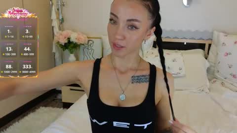 Snapshot of nevergiveup_1 chatting on March 26, 2026, 11:27 am never give up online show from March 26, 2026, 11:27 am