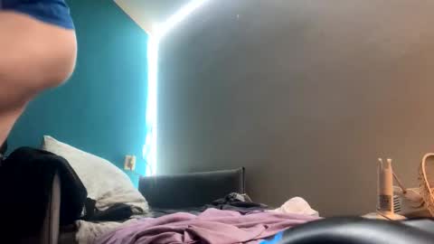 Mark online show from October 23, 2025, 7:56 pm